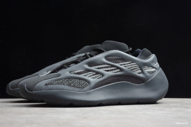 Black Yeezy Boost 700 V3 H67799 Adidas 0829